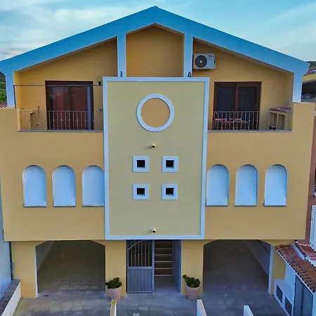 Vacanze A Санта-Тереза-Галлура